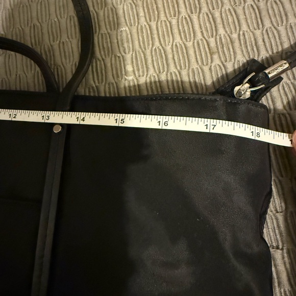 Tumi Black Nylon Travel Tote Cary On Voyager Everyday Top Zip Leather Logo - Picture 16 of 16